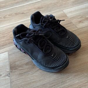 Nike Kids Air Max DN Sneakers size 3 * read